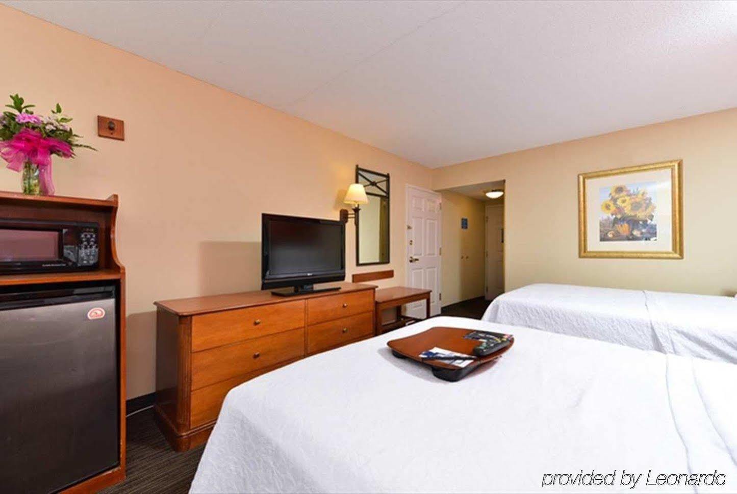 Hampton Inn Swedesboro Philadelphia Exterior foto